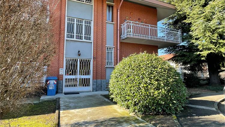 Facciata condominiale 