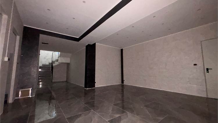 Interno-1